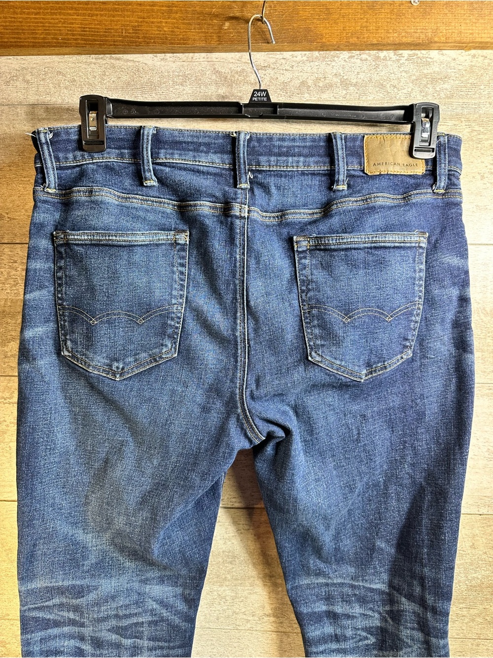 American Eagle Men's Dark Wash Slim Straight Jeans Size 38x30 - Picture 4 of 16